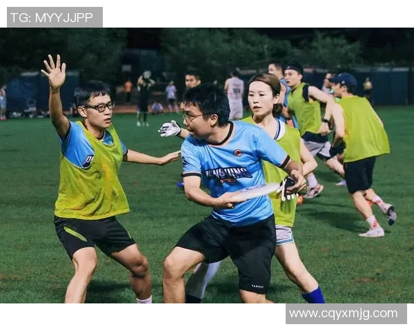 滑板精英赛精彩回顾：西安飞盘队技术实力与团队配合的完美展现