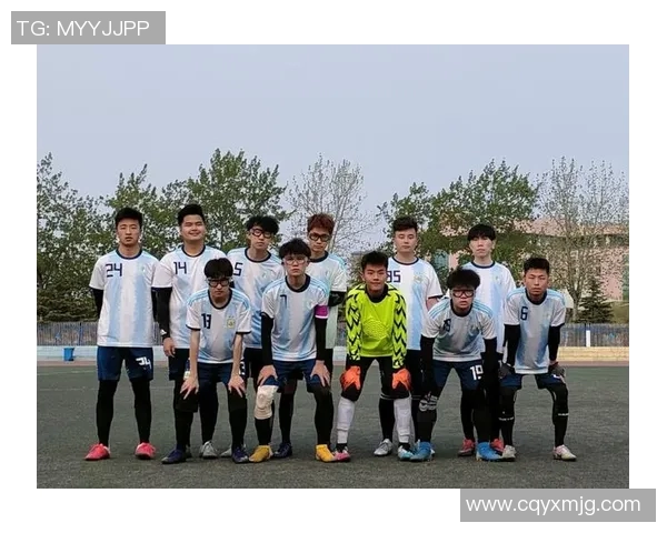 上海足球队的团队协作之道:如何在赛场上实现默契与胜利